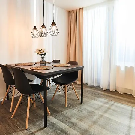 Aparthotel Amanita Snezne (Pardubice)