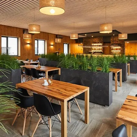 Amanita Aparthotel Snezne (Pardubice)